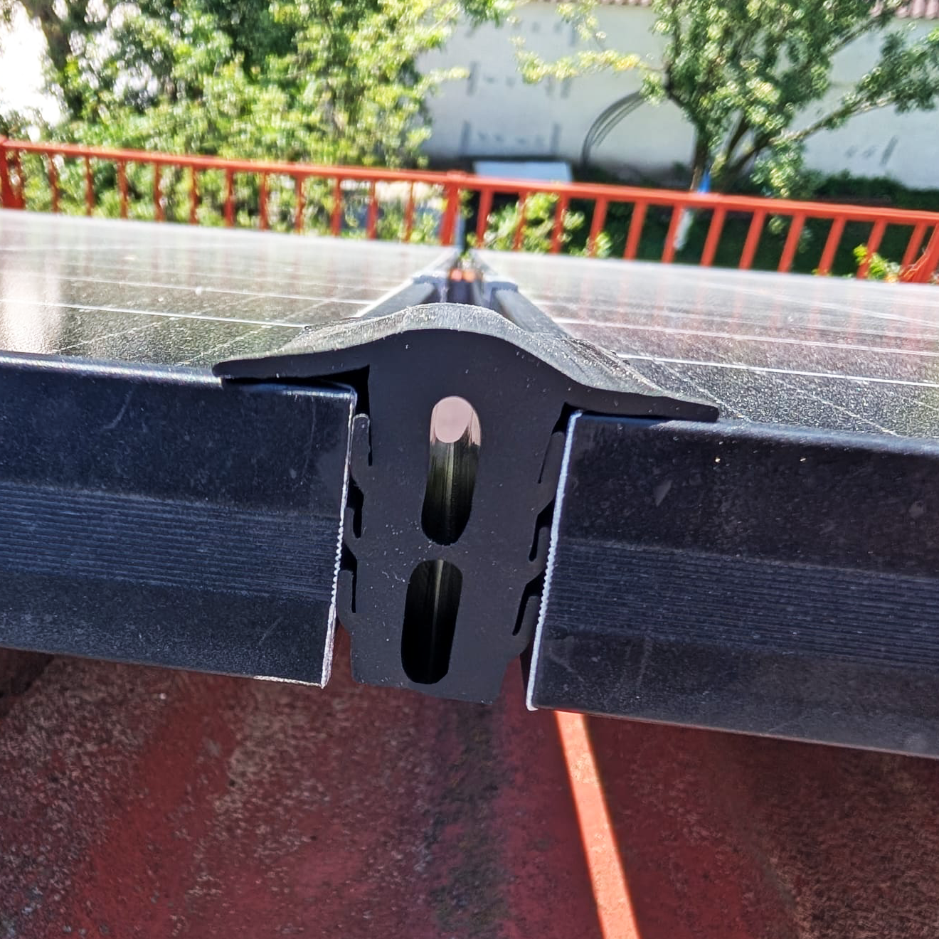 Garnitura de etansare din cauciuc pentru panou fotovoltaic 35x40 mm